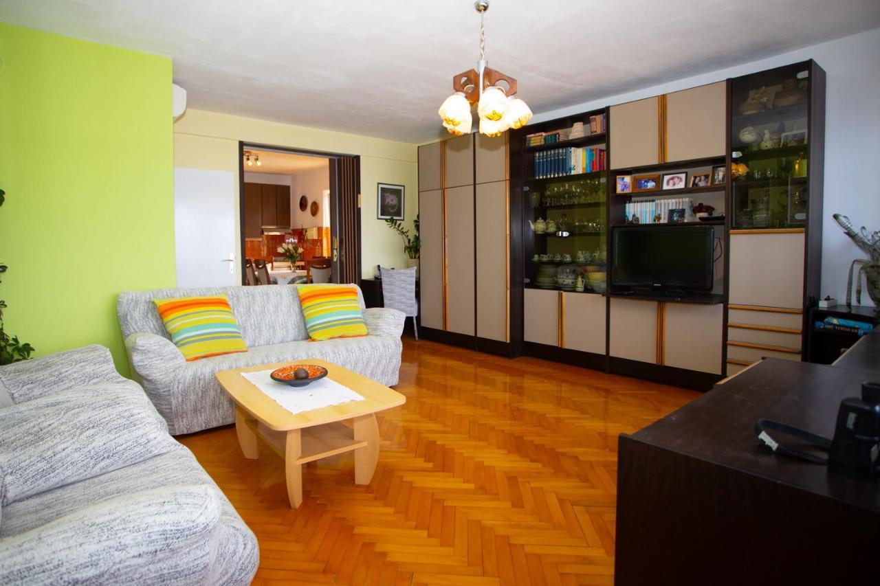 Apartment Nola ポドゥゴラ エクステリア 写真