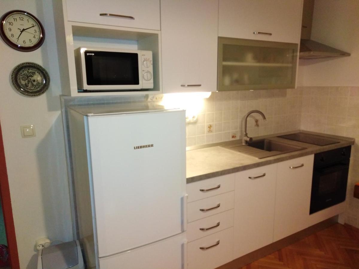 Apartment Nola ポドゥゴラ エクステリア 写真