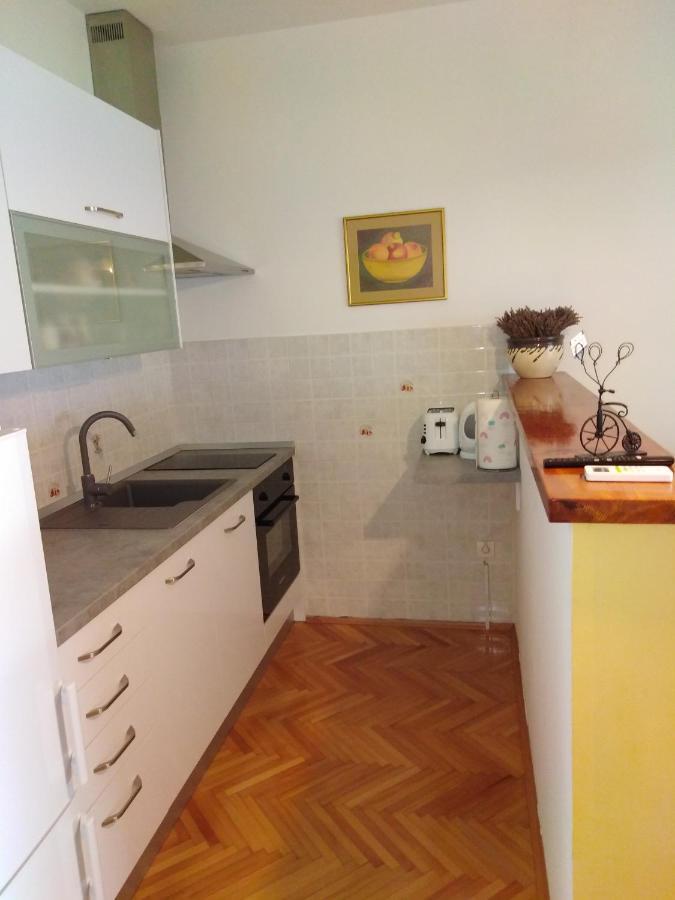 Apartment Nola ポドゥゴラ エクステリア 写真